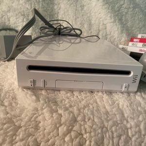 Wii Game System with Two Controllers and 5 Games